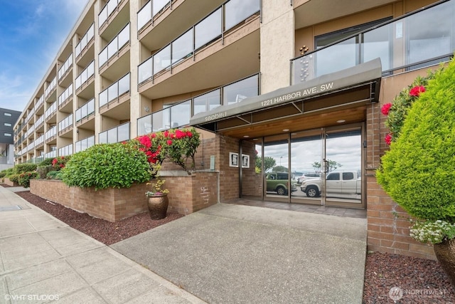 1221 Harbor Ave SW Unit 105, Seattle, WA 98116 - view of property