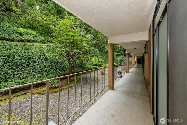 1221 Harbor Ave SW Unit 105, Seattle, WA 98116 - view of balcony