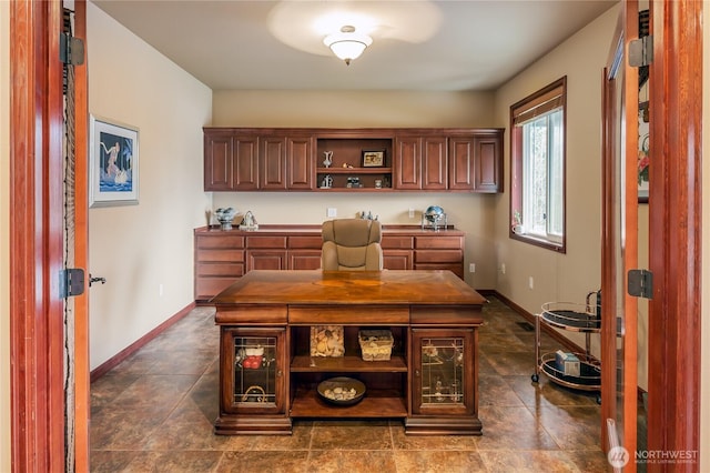 office area featuring baseboards