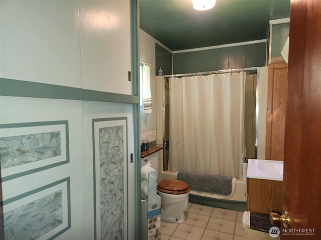 160 Gharet Rd, Randle, WA 98377 - full bathroom with toilet, shower / tub combo with curtain, vanity, and tile patterned flooring