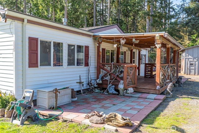 view of front facade featuring a patio