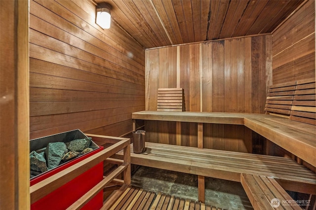 view of sauna / steam room