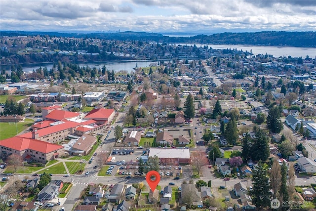 bird's eye view featuring a water view