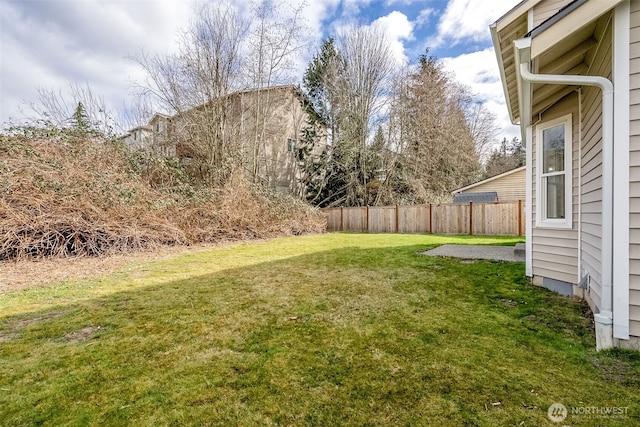 view of yard with fence