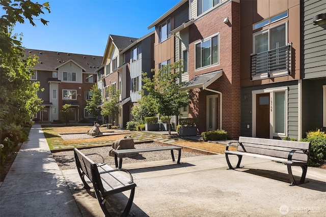 surrounding community featuring a residential view