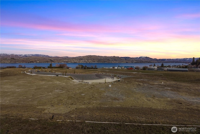 Listing photo 2 for 174 Loretta Ln, Chelan WA 98816