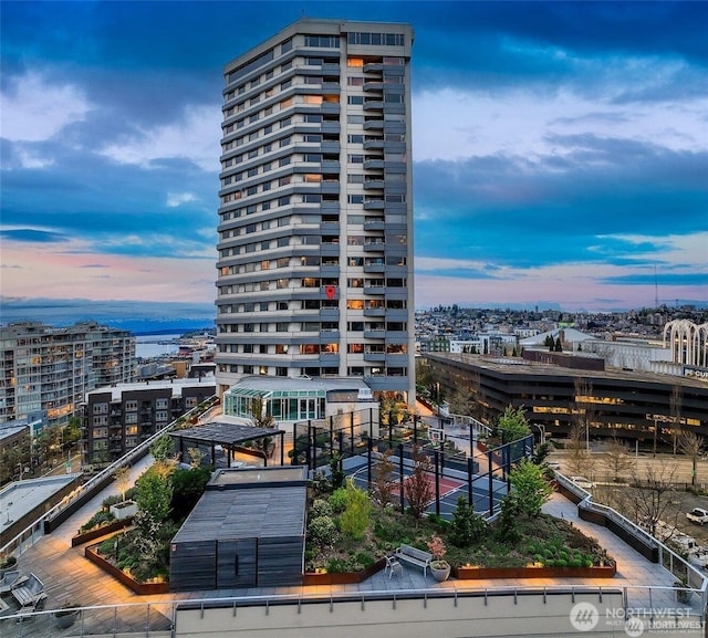 2821 2nd Ave Unit 1005, Seattle, WA 98121 - view of building exterior with a view of city