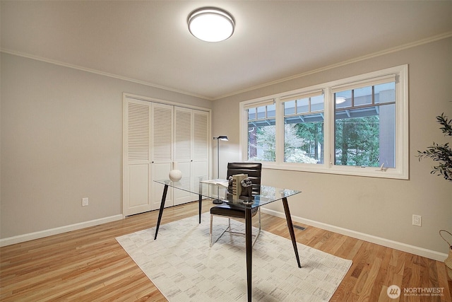 office with ornamental molding and baseboards