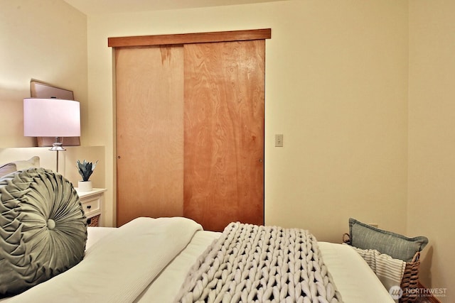 bedroom featuring a closet