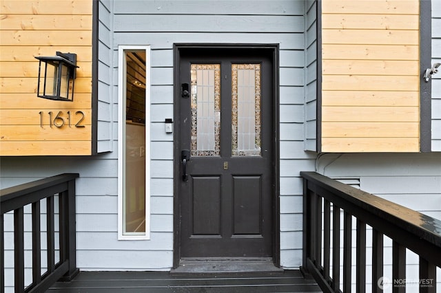 view of property entrance