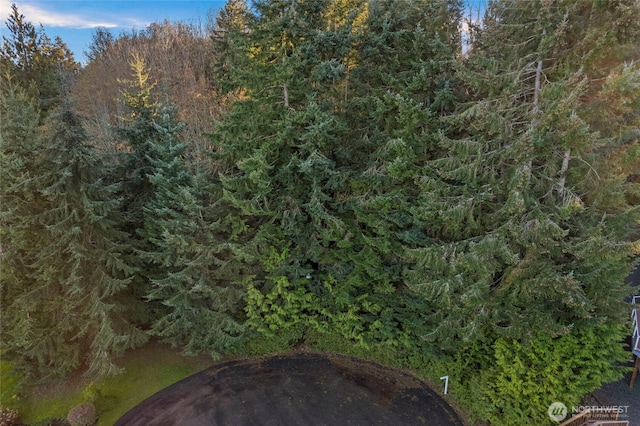 Listing photo 2 for 4224 Mitchell Dr, Anacortes WA 98221