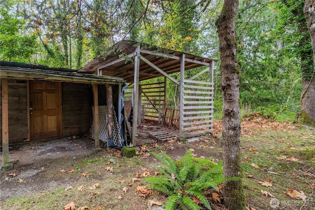 view of outbuilding featuring an outbuilding