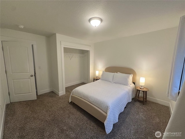 bedroom with carpet floors, a closet, a textured ceiling, and baseboards