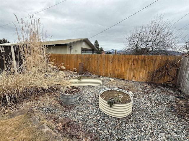 view of yard featuring fence