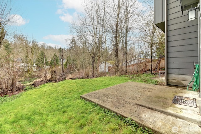 view of yard with a patio