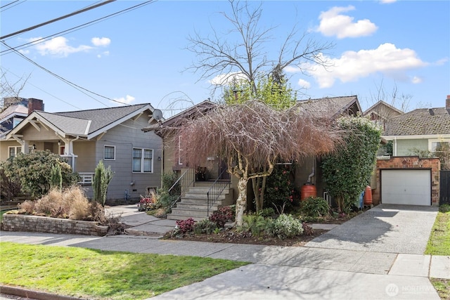 view of front of house with a garage and driveway