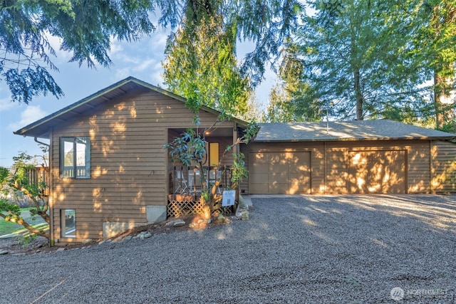 view of front of house with driveway and an attached garage