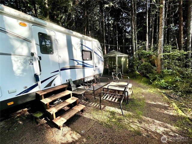 56 Butterfly Ln, Pacific Beach, WA 98571