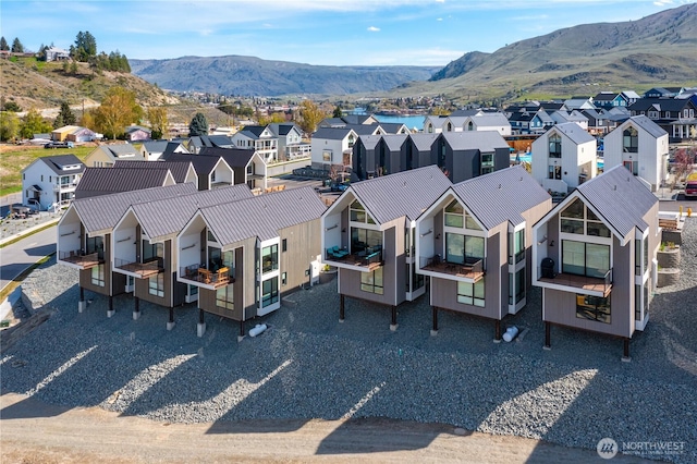 aerial view featuring a residential view and a mountain view