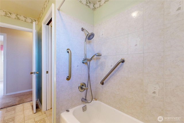 515 SE 5th St, College Place, WA 99324 - bathroom featuring tub / shower combination