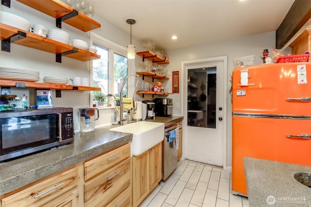 kitchen with stainless steel appliances, recessed lighting, a sink, and open shelves