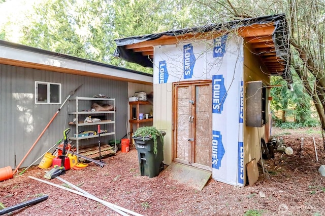 view of outbuilding featuring an outbuilding