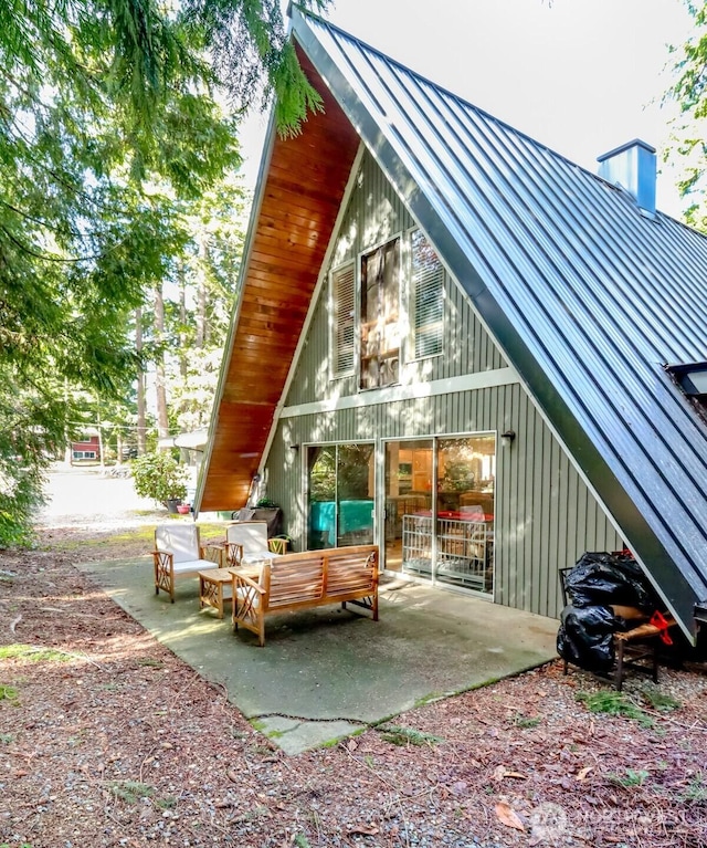 view of patio featuring an outdoor living space