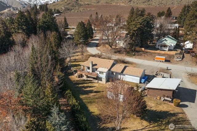 bird's eye view featuring a mountain view