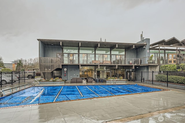 3222 S 183rd St, Seatac, WA 98188 - community pool with fence