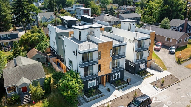 birds eye view of property featuring a residential view