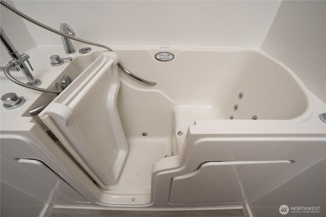 details featuring a whirlpool tub