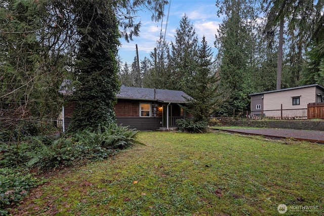 view of yard featuring fence