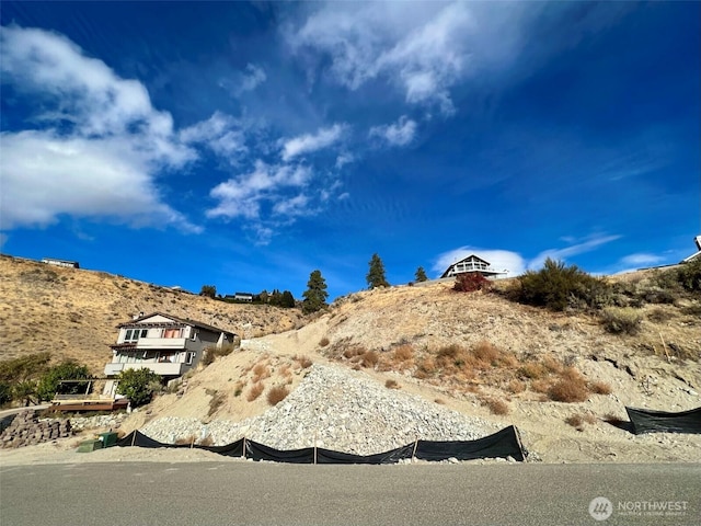 Listing photo 2 for 140 Monte Carlo Dr, Chelan WA 98816