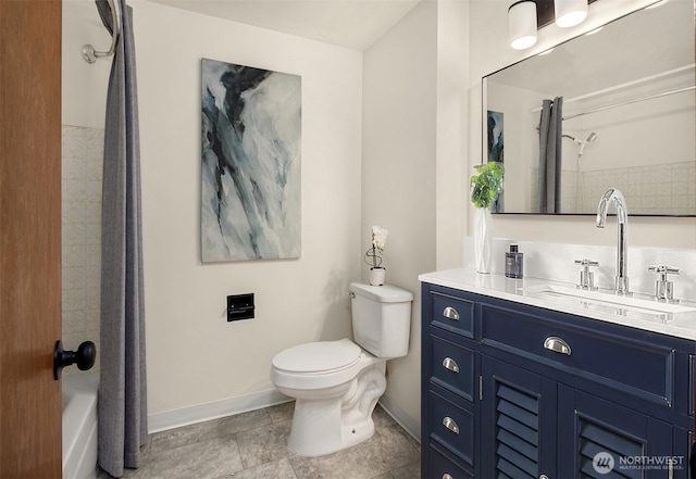 bathroom featuring shower / bath combination with curtain, baseboards, vanity, and toilet