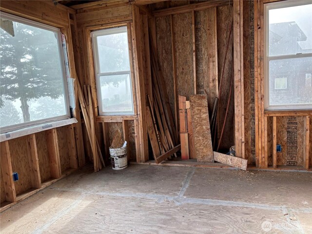 2459 Bretland Rd, Camano Island, WA 98282 - interior space