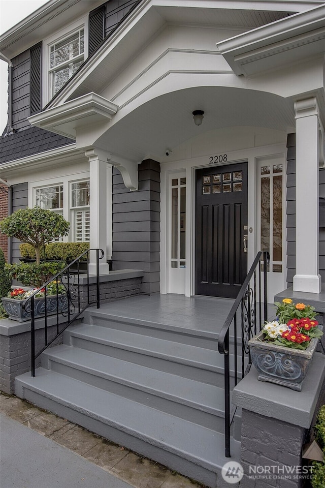 property entrance with a porch