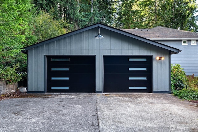 view of detached garage