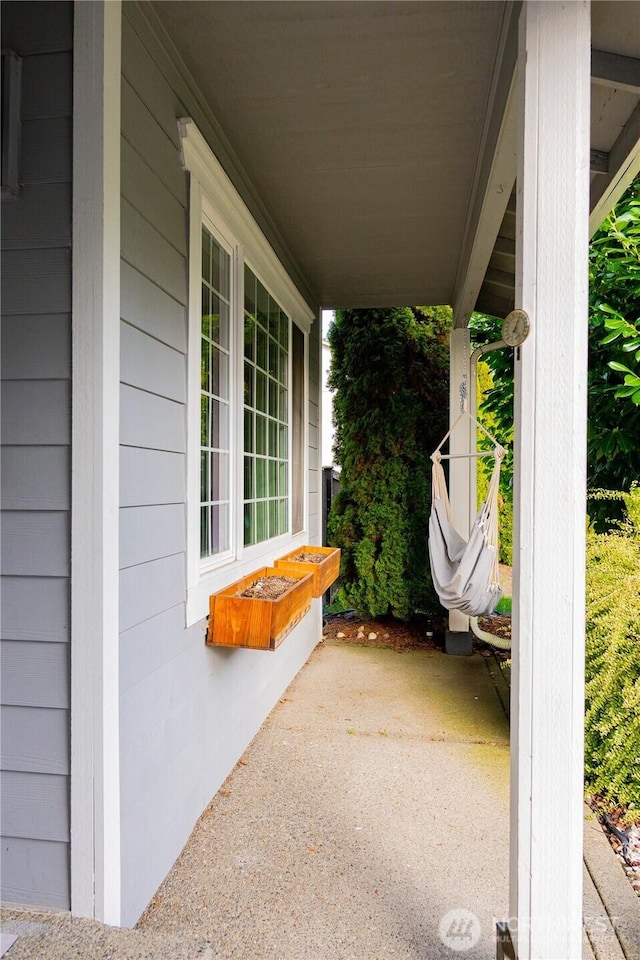 view of patio / terrace with a porch