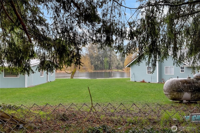 view of yard featuring a water view