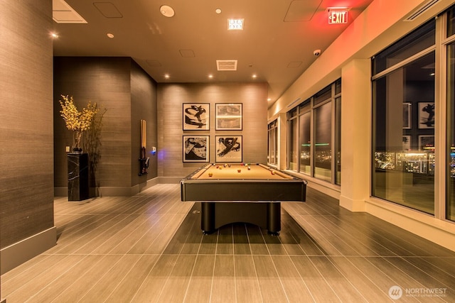 game room featuring wallpapered walls, visible vents, baseboards, and recessed lighting