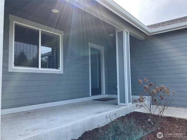 3601 Page St, Port Angeles, WA 98362 - doorway to property