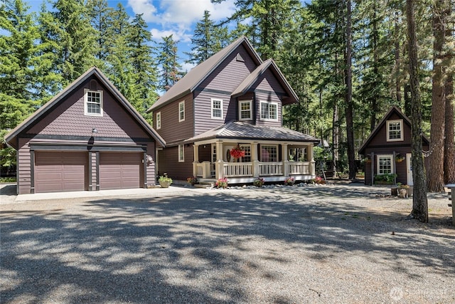 view of front of home featuring a porch and driveway