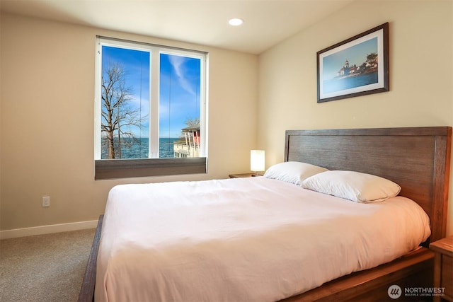 bedroom with carpet floors, baseboards, and recessed lighting