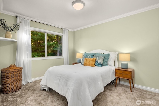 bedroom featuring ornamental molding, carpet, and baseboards