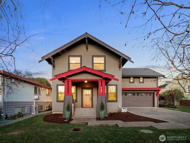 view of front of house featuring a yard and driveway