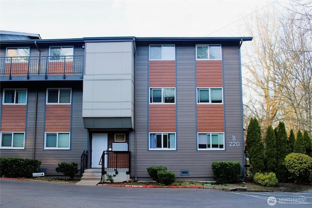 view of building exterior