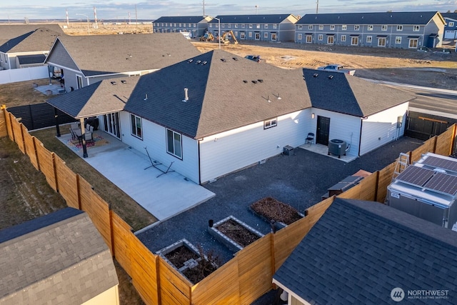 birds eye view of property featuring a residential view