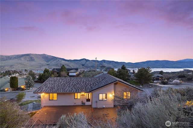 133 Long Dr, Chelan, WA 98816 - ranch-style home featuring a deck with mountain view