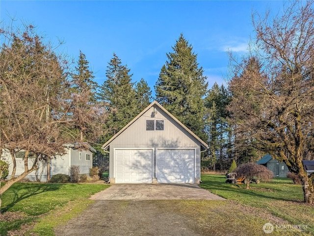 view of detached garage