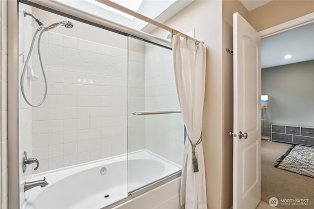 bathroom featuring shower / tub combo